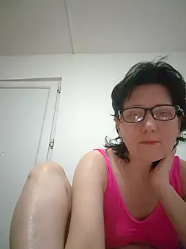 Vera Elle online show from April 2026 05:57:01 PM