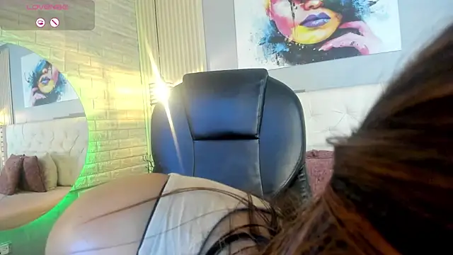 Snapshot of scarletbaker_ chatting on March 2026 09:43:02 PM scarletbaker online show from March 2026 09:43:02 PM