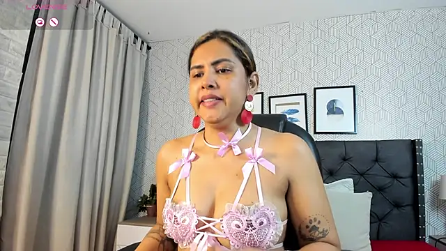 Snapshot of scarletbaker_ chatting on April 2026 09:10:02 AM scarletbaker online show from April 2026 09:10:02 AM