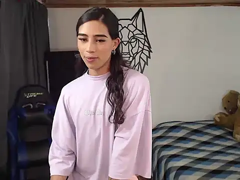 Snapshot of Sweet-Cris chatting on April 2026 05:41:02 PM Sweet-Cris online show from April 2026 05:41:02 PM