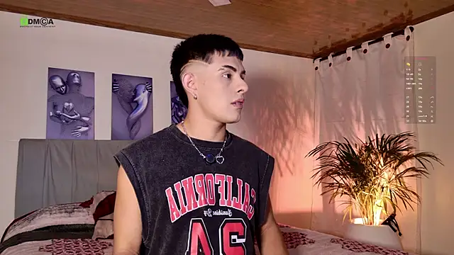 Snapshot of tivendann chatting on December 2025 05:14:02 AM tivendann online show from December 2025 05:14:02 AM