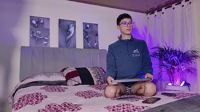 Snapshot of tivendann chatting on February 2026 09:30:02 AM tivendann online show from February 2026 09:30:02 AM