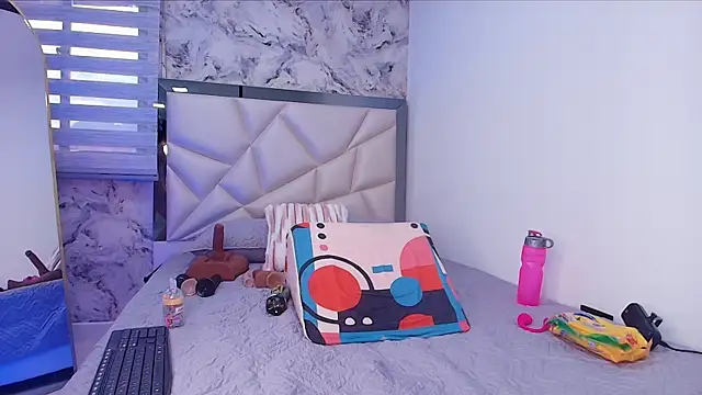 Snapshot of carol_juicyy chatting on November 2025 07:24:02 PM carol juicyy online show from November 2025 07:24:02 PM