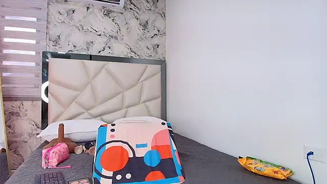 Snapshot of carol_juicyy chatting on November 2025 07:15:01 PM carol juicyy online show from November 2025 07:15:01 PM