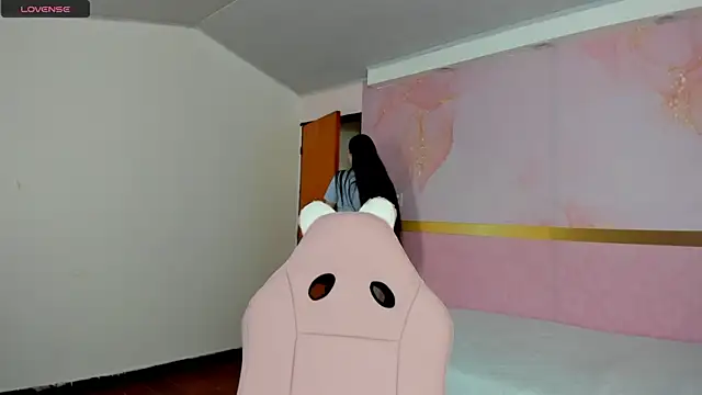 milk candy18 online show from September 2025 12:43:02 PM