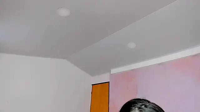 milk candy18 online show from October 2025 12:25:01 PM