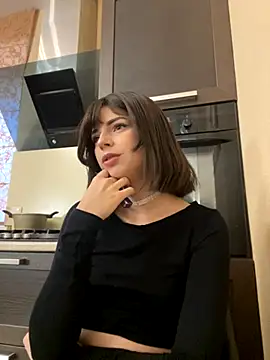 Snapshot of Miranda_Kerry chatting on September 2025 06:15:01 AM Miranda Kerry online show from September 2025 06:15:01 AM