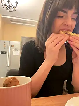 Snapshot of Miranda_Kerry chatting on October 2025 06:38:01 AM Miranda Kerry online show from October 2025 06:38:01 AM