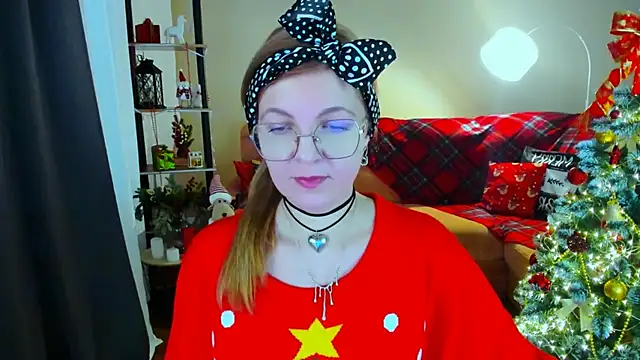 Snapshot of YourUniverser chatting on December 2025 09:46:02 AM YourUniverser online show from December 2025 09:46:02 AM