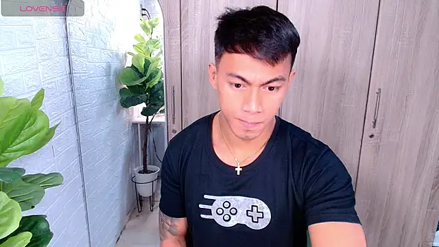 Snapshot of PinooyMilker chatting on November 2025 04:04:01 AM PinooyMilker online show from November 2025 04:04:01 AM