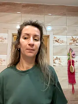 EvvaMur online show from October 2025 01:03:02 AM