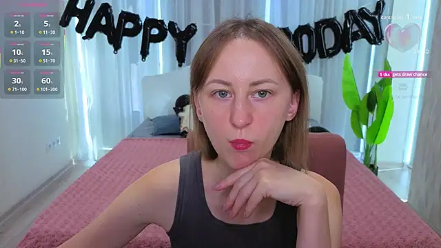 Snapshot of LuluChiiii chatting on November 2025 11:01:02 AM LuluChiiii online show from November 2025 11:01:02 AM