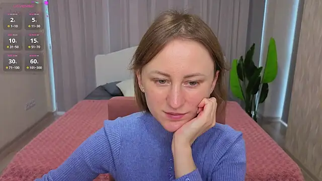 Snapshot of LuluChiiii chatting on December 2025 10:57:02 AM LuluChiiii online show from December 2025 10:57:02 AM