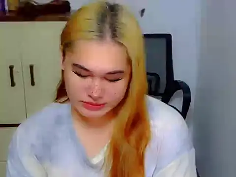 Snapshot of Annierose_ts chatting on February 2026 02:38:01 PM Annierose ts online show from February 2026 02:38:01 PM