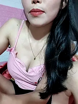 Snapshot of Ingrid428 chatting on April 2026 02:14:02 AM Ingrid428 online show from April 2026 02:14:02 AM