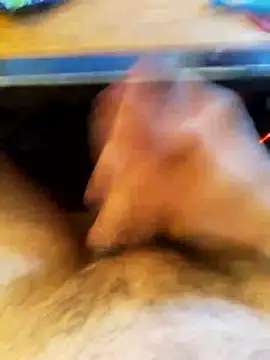 Snapshot of chrisdic27 chatting on April 2026 02:39:01 PM chrisdic27 online show from April 2026 02:39:01 PM