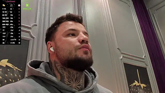 Snapshot of OliverSport chatting on March 2026 03:51:01 PM OliverSport online show from March 2026 03:51:01 PM