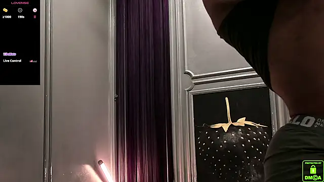 Snapshot of OliverSport chatting on April 2026 04:05:02 PM OliverSport online show from April 2026 04:05:02 PM