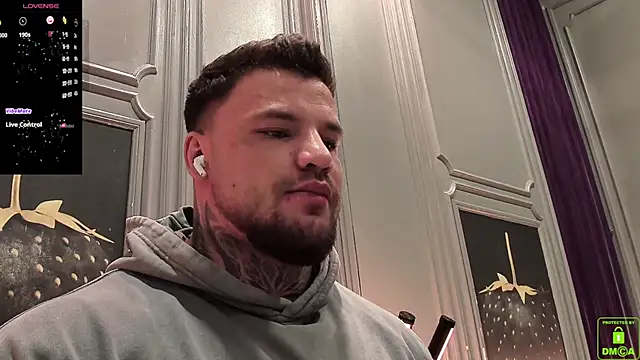 Snapshot of OliverSport chatting on April 2026 05:04:02 AM OliverSport online show from April 2026 05:04:02 AM