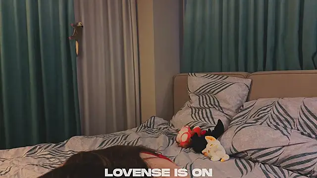 Snapshot of DarylAshworth chatting on November 2025 01:41:02 AM DarylAshworth online show from November 2025 01:41:02 AM