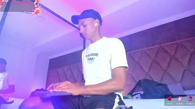 JulienSaint online show from October 2025 12:06:01 PM