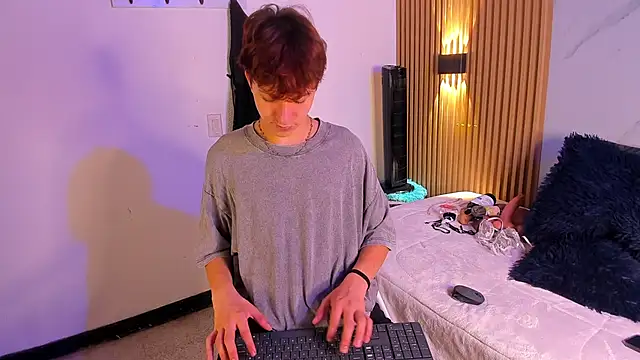 Snapshot of IM_DAREN chatting on September 2025 12:32:02 PM IM DAREN online show from September 2025 12:32:02 PM