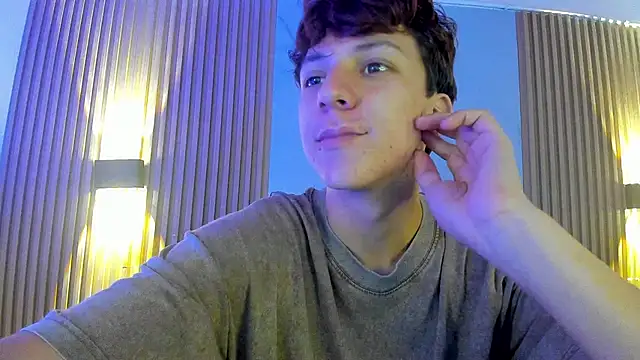 Snapshot of IM_DAREN chatting on October 2025 11:52:02 AM IM DAREN online show from October 2025 11:52:02 AM