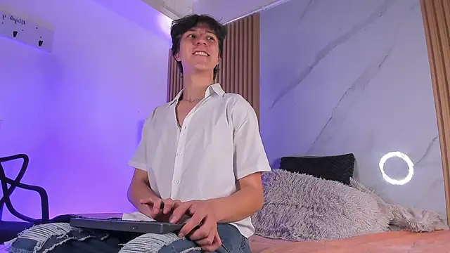 Snapshot of IM_DAREN chatting on December 2025 03:16:02 AM IM DAREN online show from December 2025 03:16:02 AM