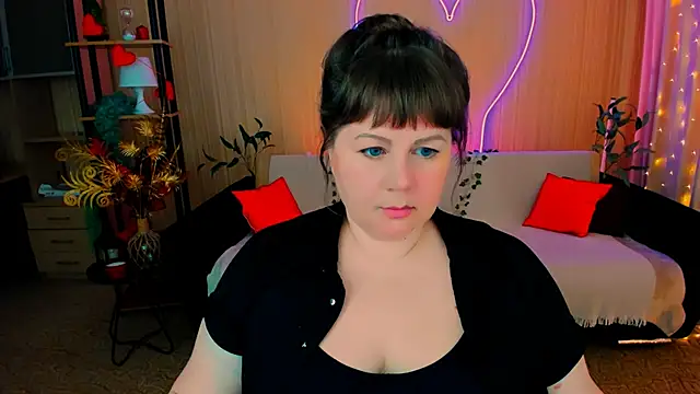 CrystaalStaar online show from April 2026 04:01:01 AM