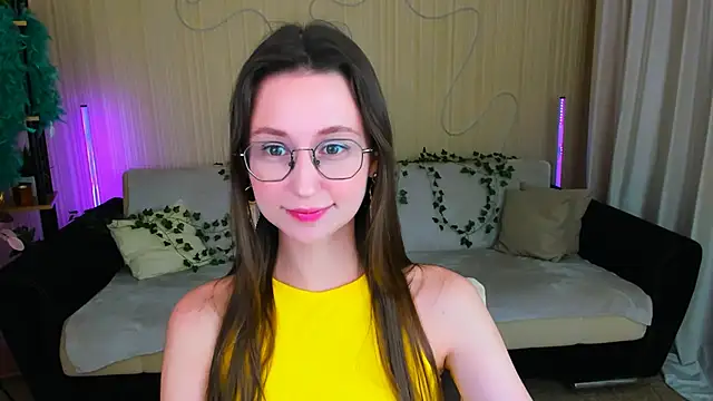 Snapshot of YourLovellyStory chatting on November 2025 04:51:01 PM YourLovellyStory online show from November 2025 04:51:01 PM