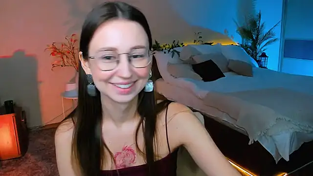 Snapshot of YourLovellyStory chatting on November 2025 10:28:02 AM YourLovellyStory online show from November 2025 10:28:02 AM