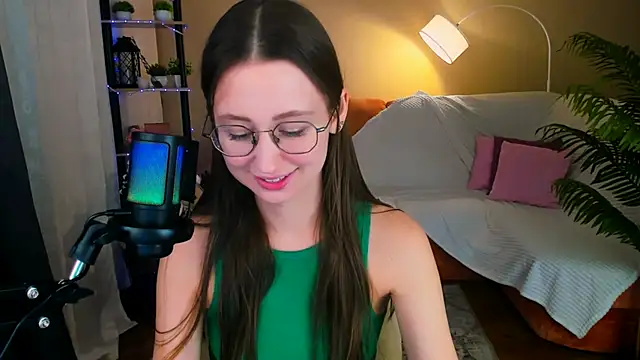 Snapshot of YourLovellyStory chatting on December 2025 04:34:02 PM YourLovellyStory online show from December 2025 04:34:02 PM