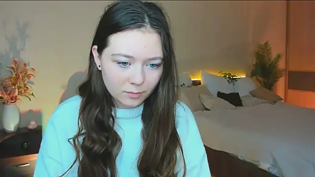 AlluringLookk online show from October 2025 04:15:01 AM