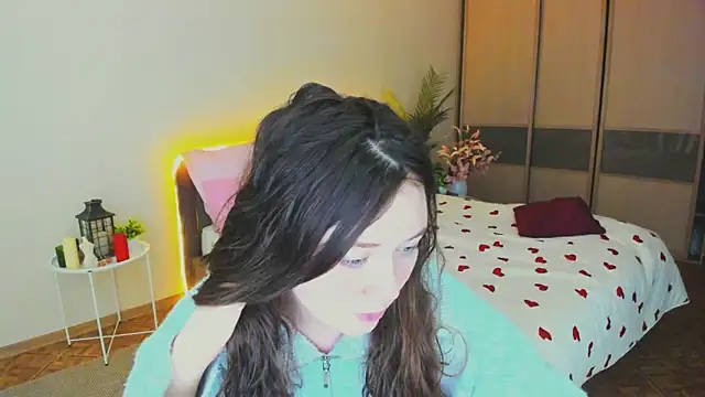 Snapshot of AlluringLookk chatting on April 2026 12:58:02 PM AlluringLookk online show from April 2026 12:58:02 PM