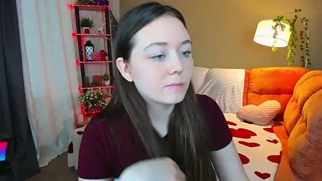 Snapshot of AlluringLookk chatting on April 2026 11:18:02 AM AlluringLookk online show from April 2026 11:18:02 AM