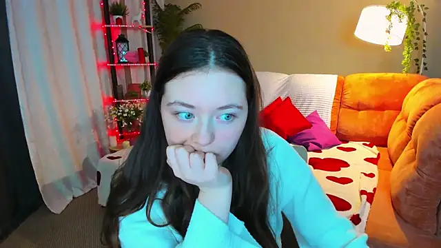 Snapshot of AlluringLookk chatting on April 2026 04:18:01 PM AlluringLookk online show from April 2026 04:18:01 PM