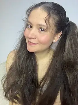 Snapshot of Emilyybennet_ chatting on March 2026 01:01:01 AM Emilyybennet online show from March 2026 01:01:01 AM