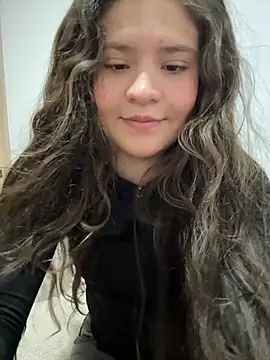 Snapshot of Emilyybennet_ chatting on April 2026 10:56:02 PM Emilyybennet online show from April 2026 10:56:02 PM