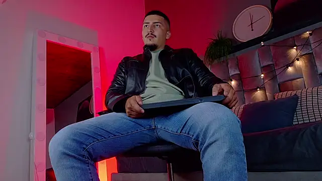 MrFox   online show from February 2026 07:21:01 PM