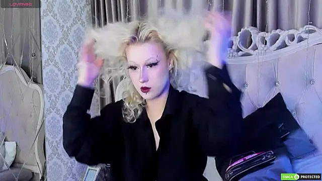 CarolLamb online show from November 2025 06:07:01 PM