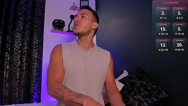 MarkSantozz online show from February 2026 07:41:02 PM