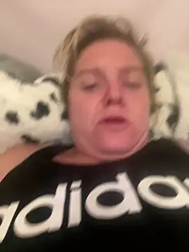 Snapshot of lisamarie4385 chatting on September 2025 12:34:01 AM lisamarie4385 online show from September 2025 12:34:01 AM