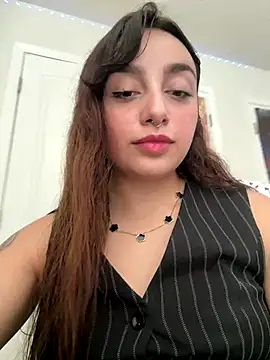 CharmingMaddie online show from September 2025 04:18:01 PM