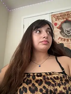 CharmingMaddie online show from November 2025 05:44:01 PM