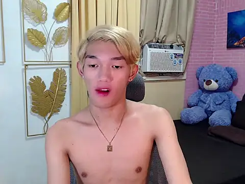 fuckerfriendsxx online show from April 2026 07:38:02 PM