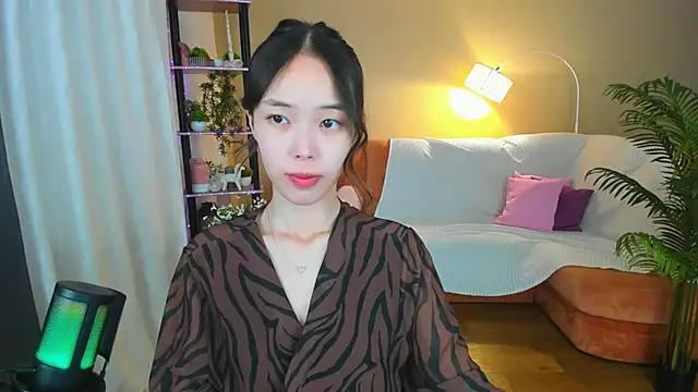 Snapshot of SoulHarmoonyy chatting on September 2025 01:02:01 PM SoulHarmoonyy online show from September 2025 01:02:01 PM