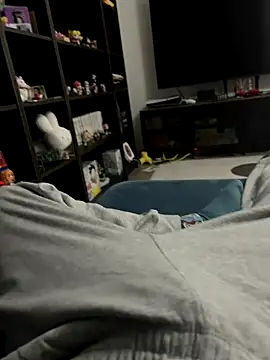 Frankieyyy1 online show from December 2025 04:24:01 PM