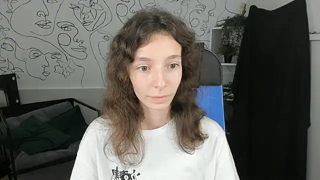 EmmanuellBrown online show from September 2025 01:11:02 PM