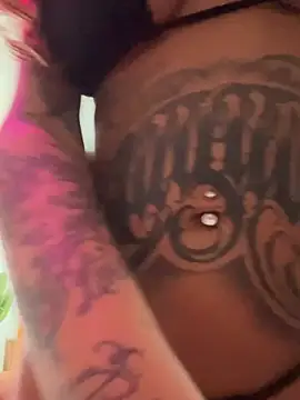 sereiaruiva99 online show from February 2026 09:44:01 PM