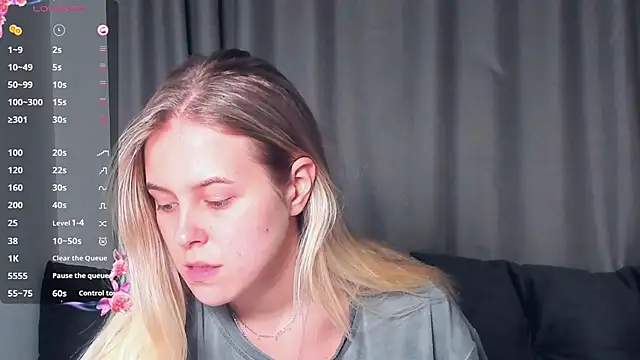 AngelAnty online show from November 2025 04:18:02 PM